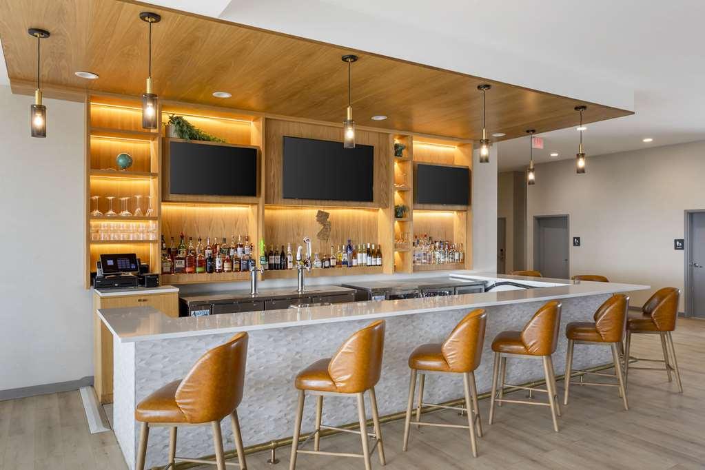 Comfort Inn & Suites Newark Liberty International Airport ร้านอาหาร รูปภาพ